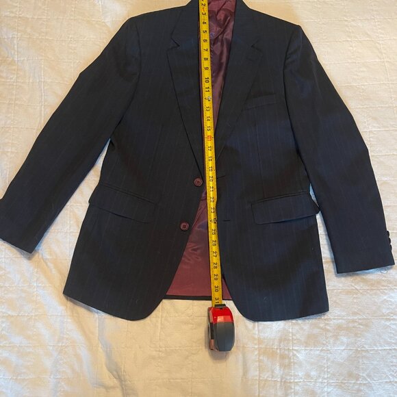 Towncraft Brand Suit - Picture 2 of 16